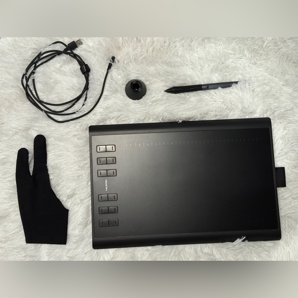 Huion Inspiroy H1060P Battery-Free Pen Tablet (Used)